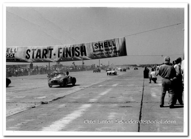 Siata_proto_1953_02 Otto Linton makes the start in the Siata Prototype at Sebring 1953
